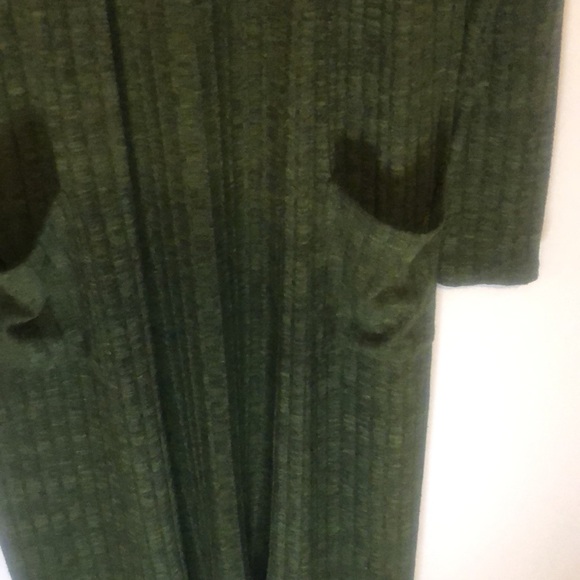 Duster - Picture 2 of 2